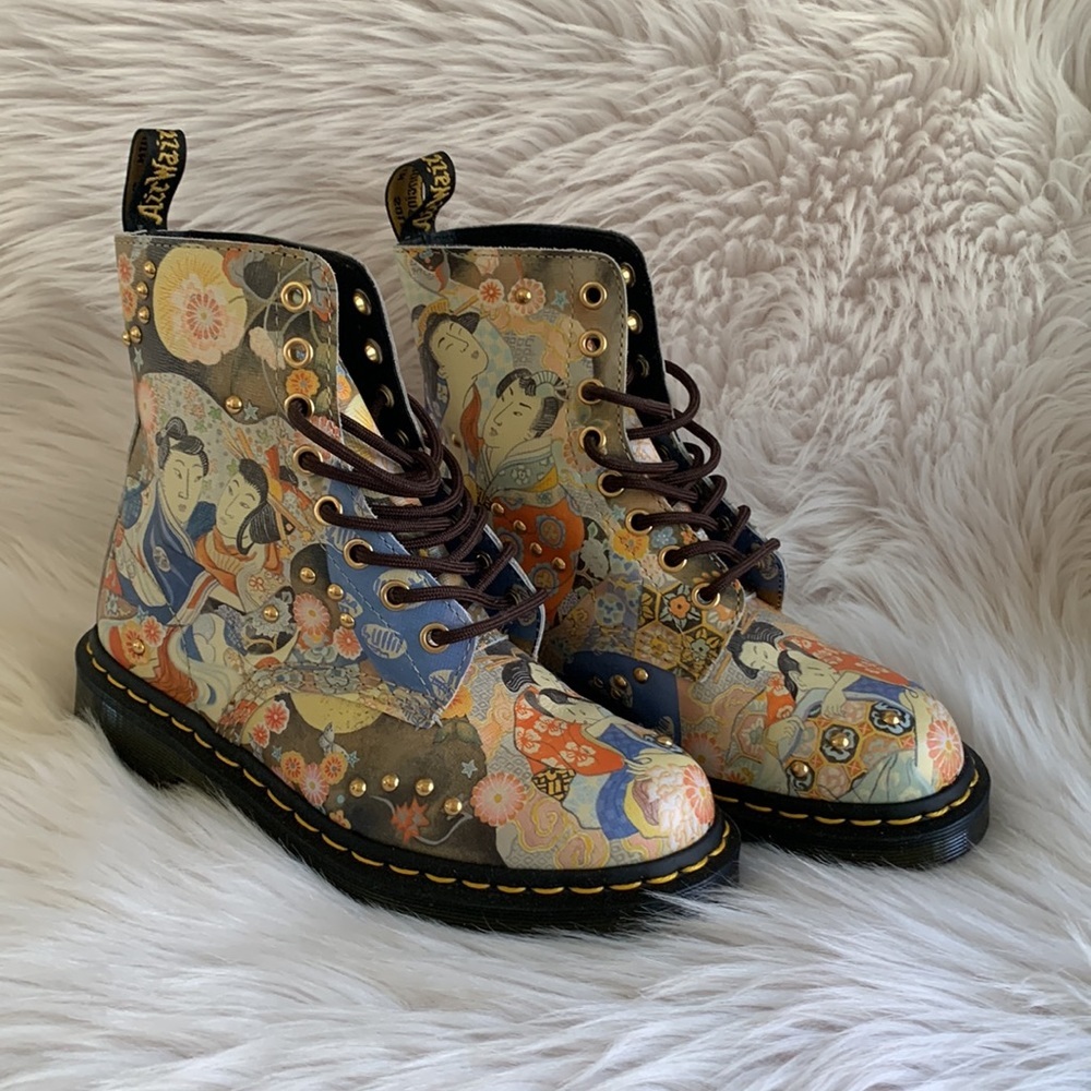 RARE Dr. Martens 1460 Pascal Eastern Art | US 6 - Picture 6 of 15